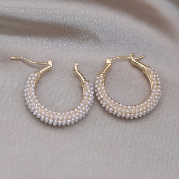 14k gold over sterling pearl hoop earrings - Picture 4 of 6